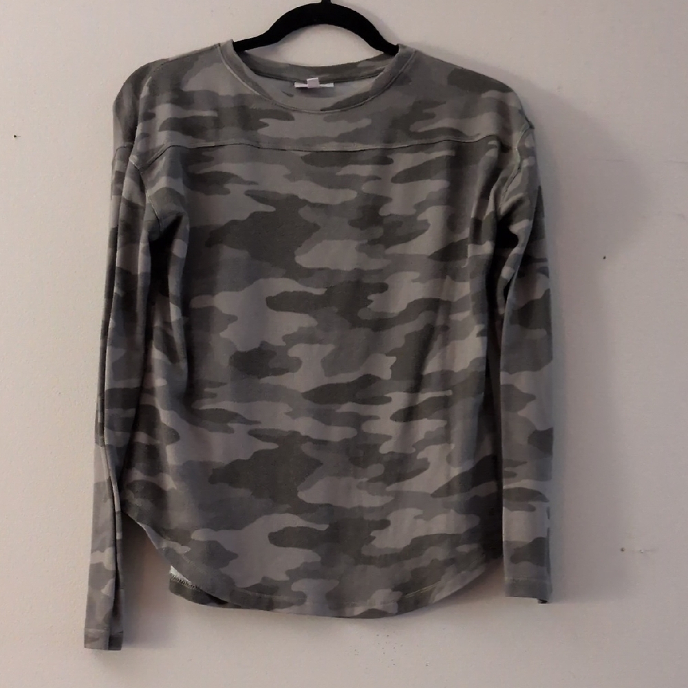 SO Gray Camouflage Top